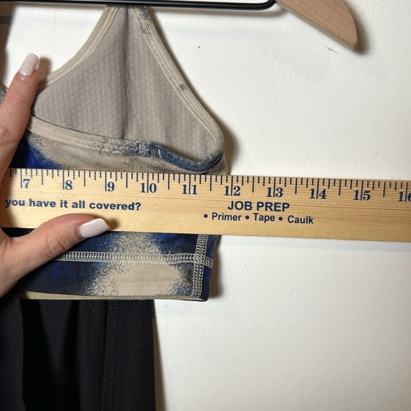 Lululemon Women’s No Limits Tank Top Built In Bra Black Milky Way Racerback 4 - Picture 8 of 9